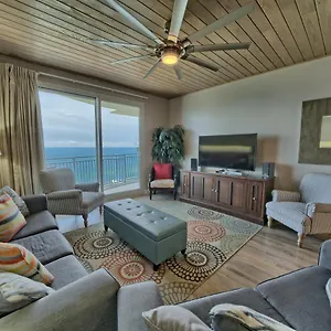 Sterling Breeze - Luxury Front Apartment