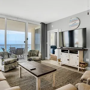Majestic Towers 2-909 Apartment